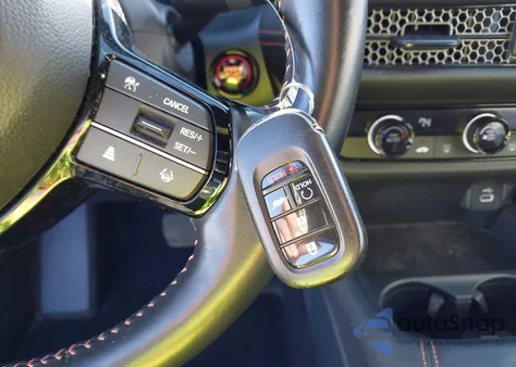 2025 Honda Hr-V Awd Sport from USA, damaged, VIN 3CZRZ2H57SM756119